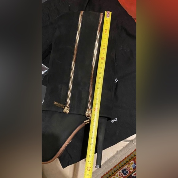 Elisabetta Franchi suede boots - Picture 13 of 16